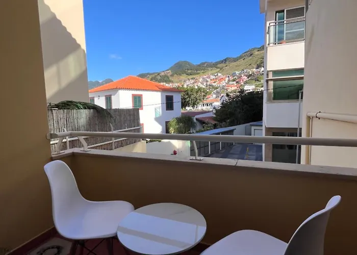 Casa Do Arco - Centre With Private Balconies And Parking * Machico